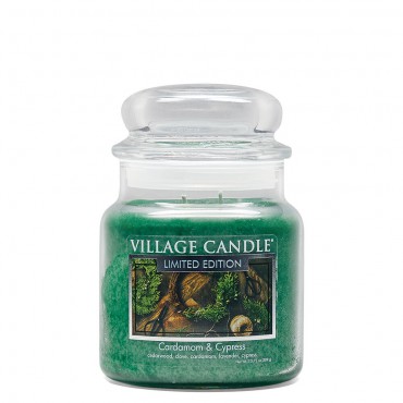 Średnia świeca Cardamom & Cypress Village Candle