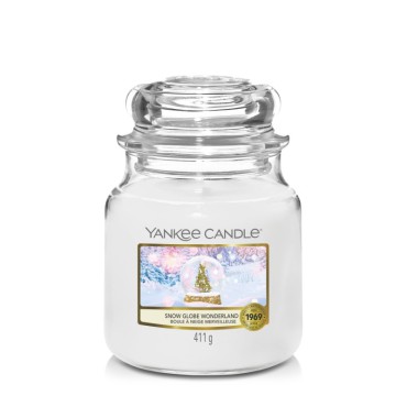 Średnia świeca Snow Globe Wonderland Yankee Candle
