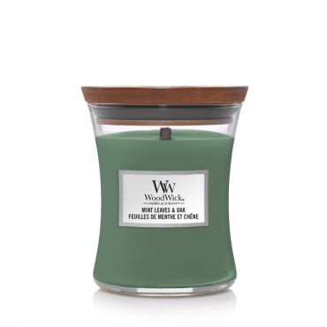 Średnia świeca Mint Leaves & Oak Woodwick