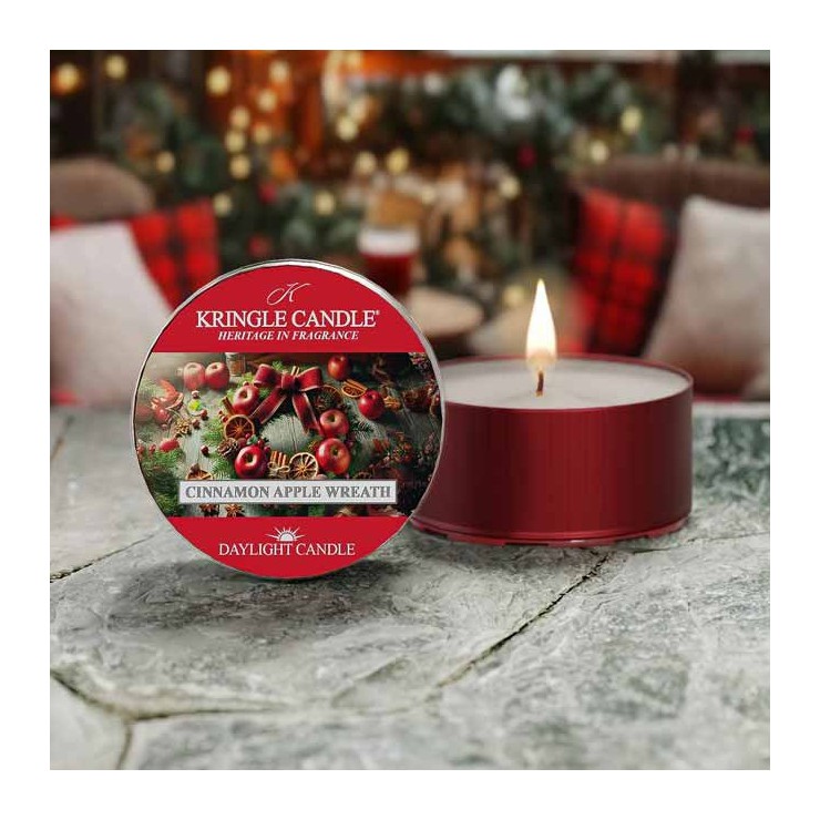 Daylight świeczka Cinnamon Apple Wreath Kringle Candle