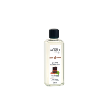 Butelka esencji do lampy katalitycznej Paczula 500 ml Maison Berger Paris z etykietą na białym tle, widok z przodu.