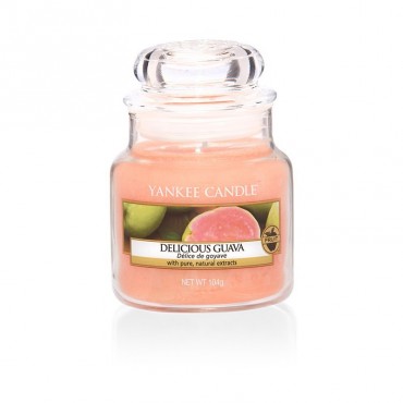 Mała świeca Delicious Guava Yankee Candle